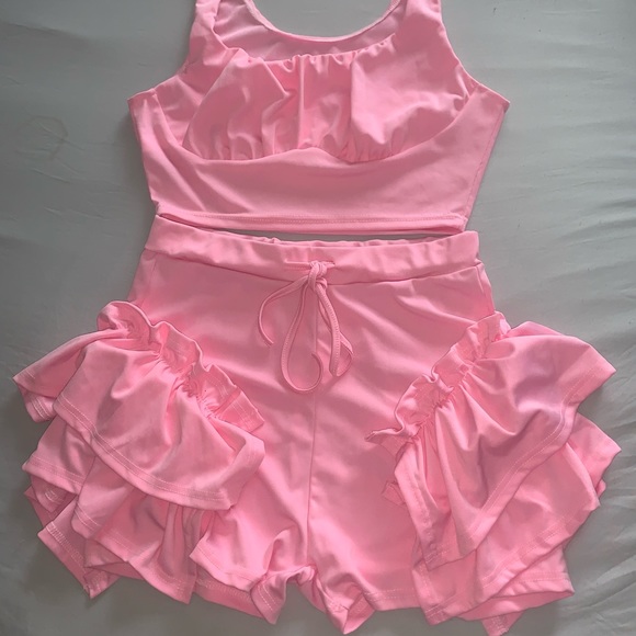 Women Sexy 2 Piece High Waist Ruffle Shorts Set - Picture 4 of 5